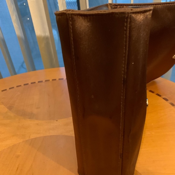 Calvin Klein bronze makeup bag - Picture 8 of 10